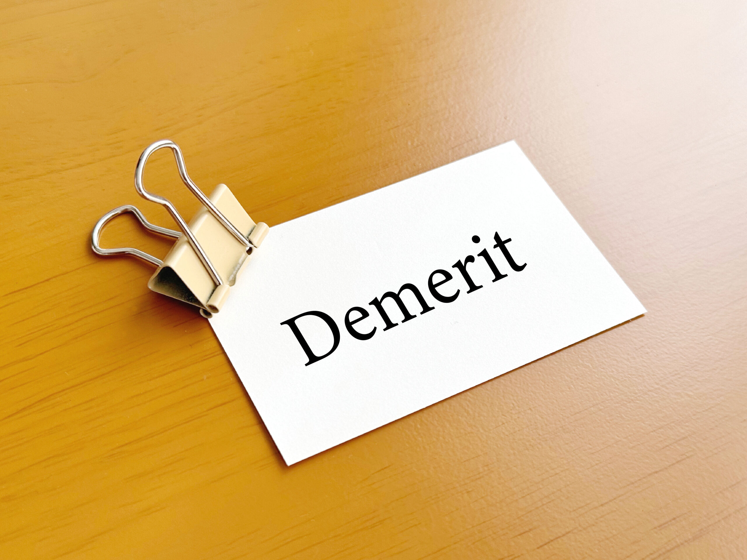 インプラント治療のデメリットイメージ