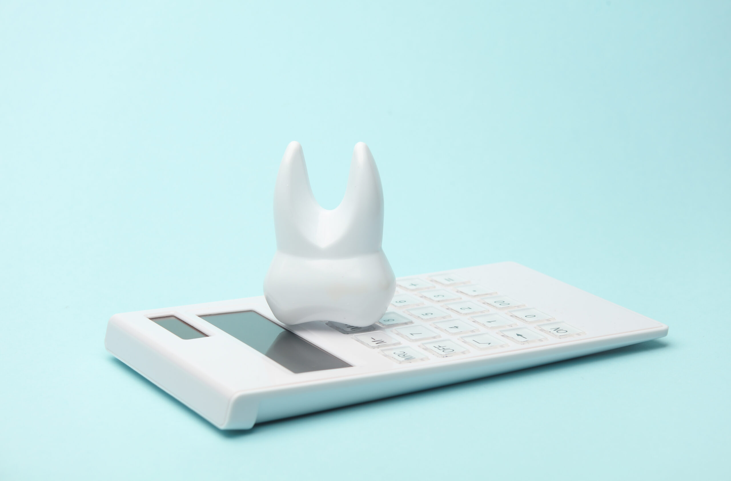 インプラント治療の費用