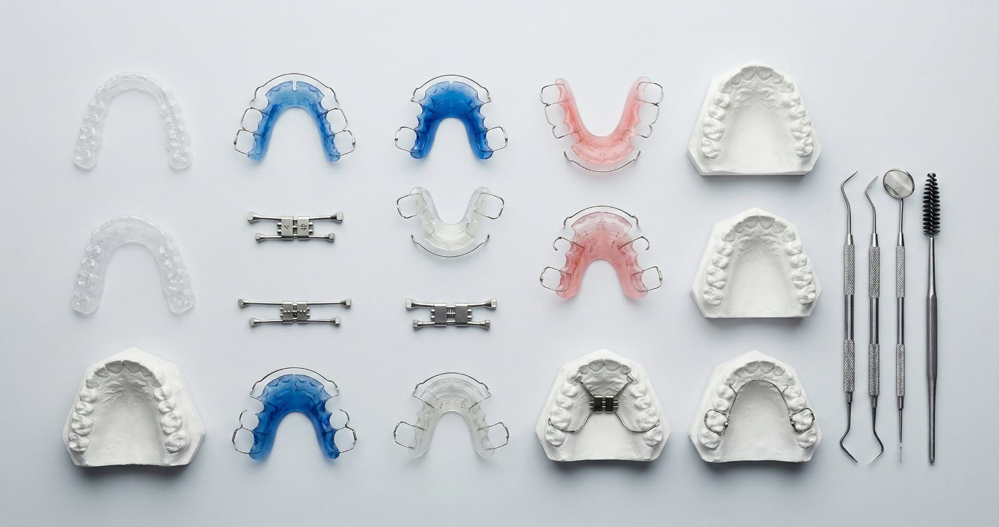 子どもの受け口を改善するための様々な矯正器具