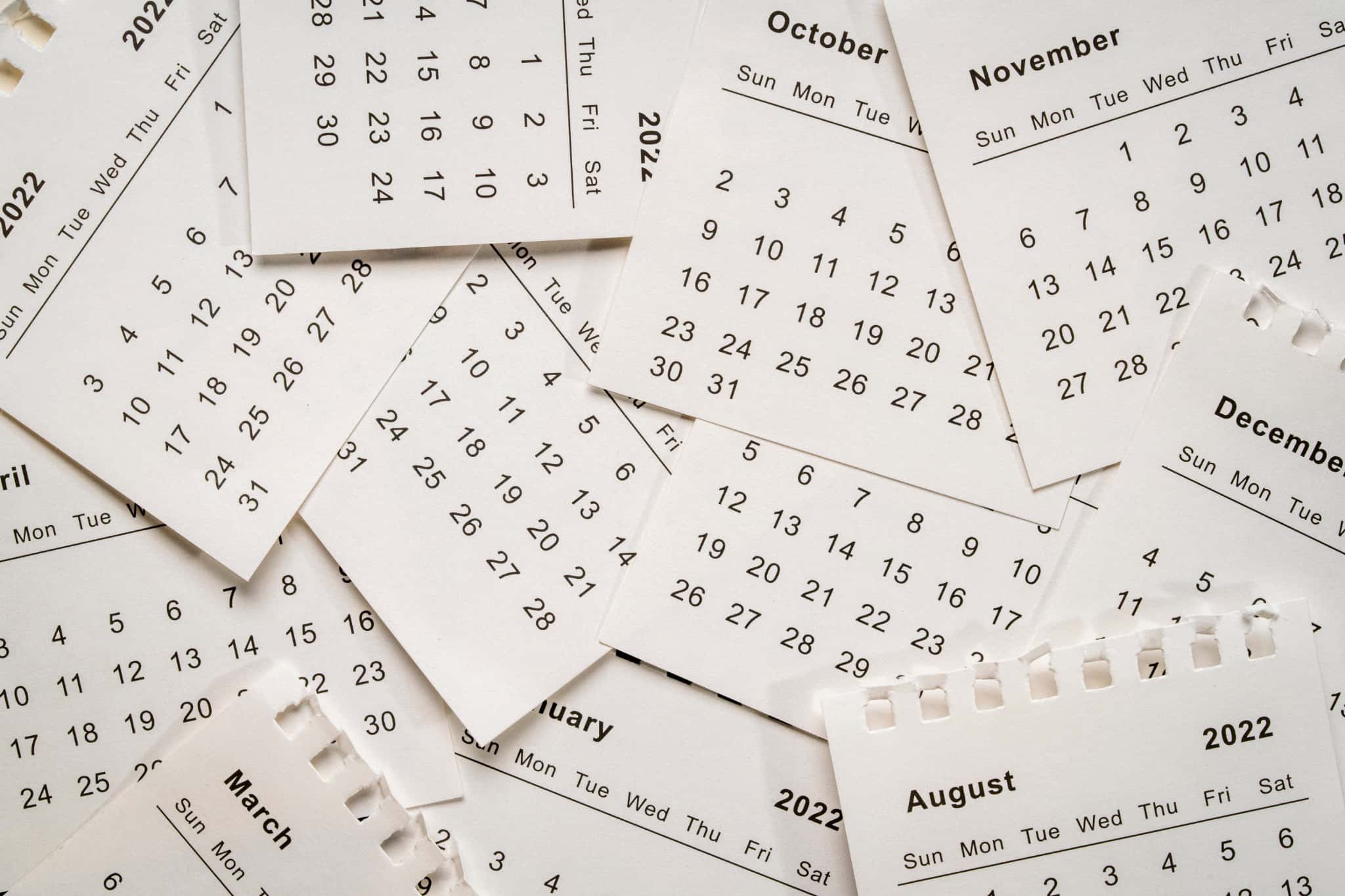 プレオルソの治療期間を示す沢山の月間カレンダー